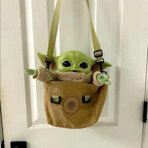 Baby Yoda (Grogu) with Shoulder Bag
